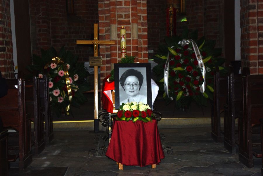 Pogrzeb posłanki Aleksandry Natalli-Świat (Wideo) - Sobota, kościół św. Idziego (Fot. Katarzyna Górowicz)