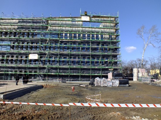 Wiecha na budynku Geocentrum - 39