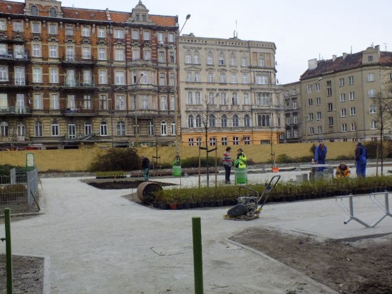 Wrocław remontuje parki i skwery - 23