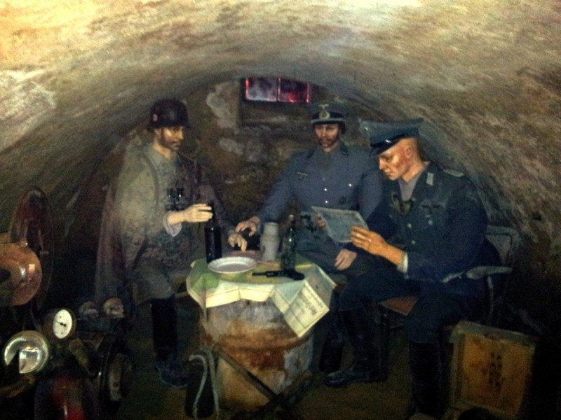 Nietypowy panteon rzeźb