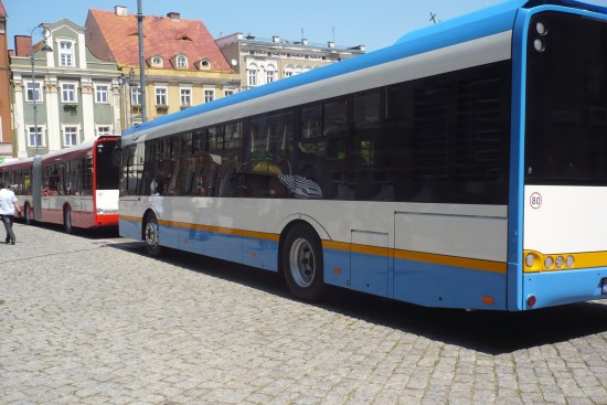 Nowe autobusy na ulicach Wałbrzycha - fot. archiwum prw.pl