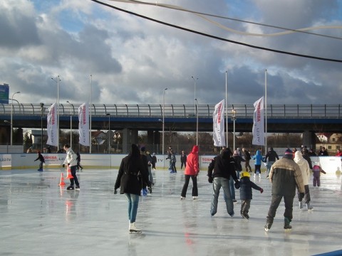 Lodowisko przy stadionie otwarte - 7
