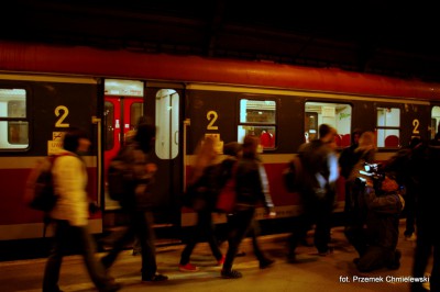 Pojechali oddać hołd ofiarom tragedii pod Smoleńskiem (Zobacz)