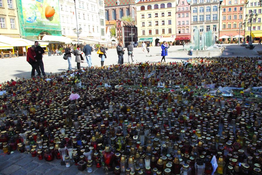 Wrocław w żałobie. Uroczystości w rynku – Wrocławski rynek, niedziela godz. 10.00 (Fot. Katarzyna Górowicz)
