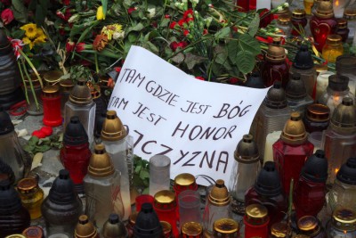 Polska w żałobie. Czas wspomnień, czas zadumy i refleksji (Posłuchaj i zobacz) - 1