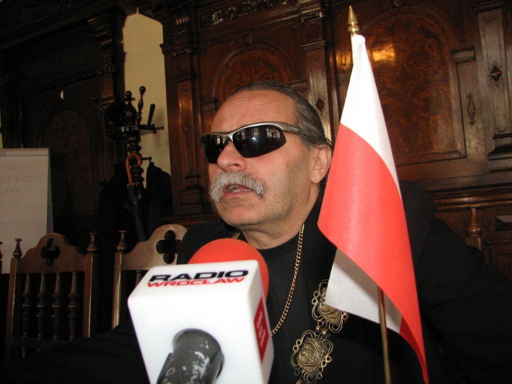 Jednodniowy burmistrz w Kamiennej Górze -  Władysław Krupa (Fot. Piotr Słowiński)