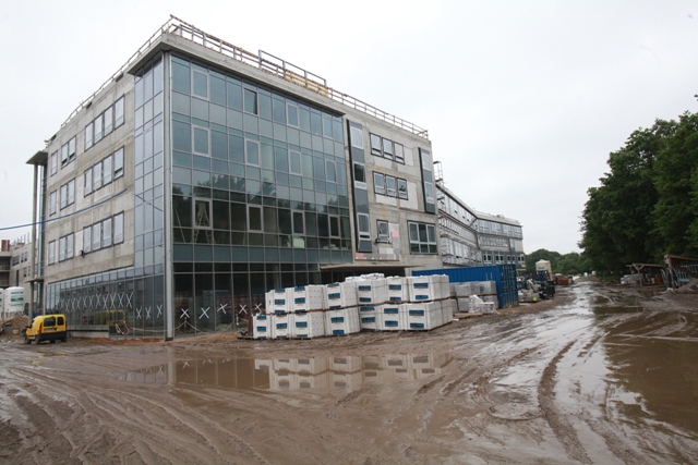 Szpital rośnie w oczach (Nowe zdjęcia) - 14