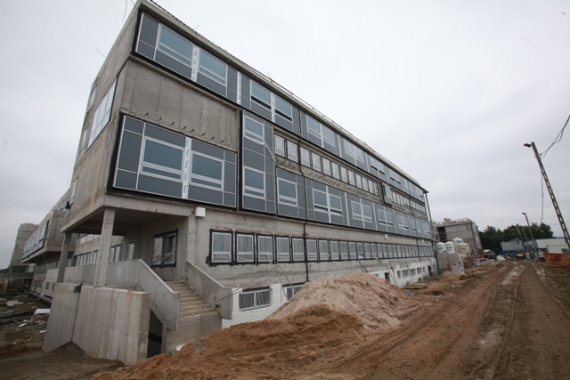 Szpital rośnie w oczach (Nowe zdjęcia)
