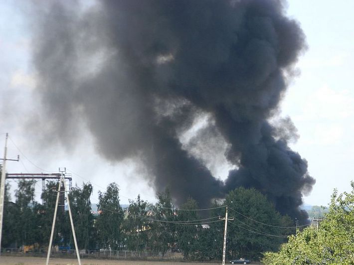 Wielki pożar w Bielawie (ZDJĘCIA) - Fot. Doba.pl