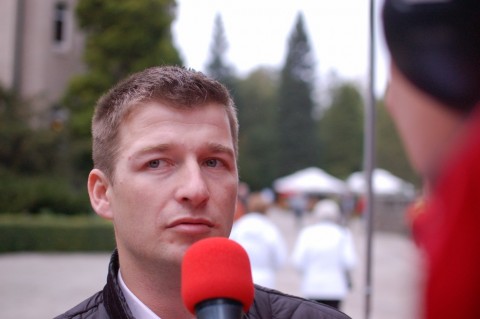 Za mundurem panny sznurem - 5