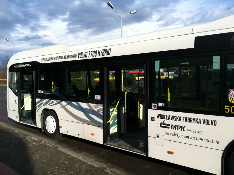 Autobus hybrydowy w MPK (Zdjęcia)