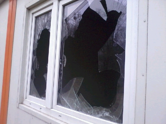 Tarnogaj: Atak na puste baraki - fot. Elżbieta Osowicz
