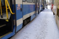 Czarna seria na tramwajowych torach - fot. archiwum prw.pl