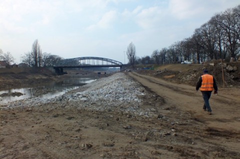 Koparką po dnie Odry (Zobacz) - 3