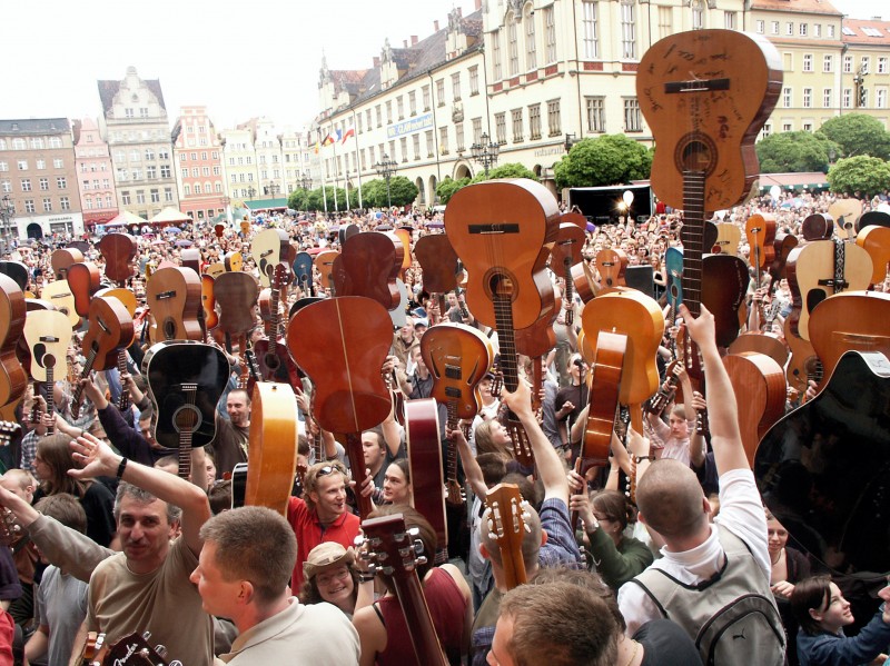 Gitarowy rekord Guinnessa pobity!
