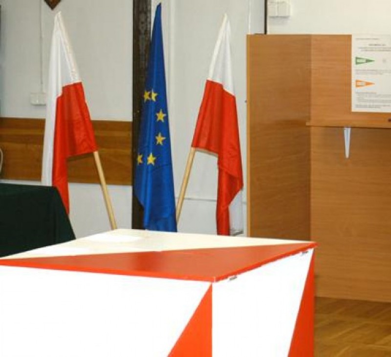 Wyszukiwarka lokali i wzory kart
