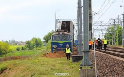 Koło Legnicy wykoleił się pociąg - 2