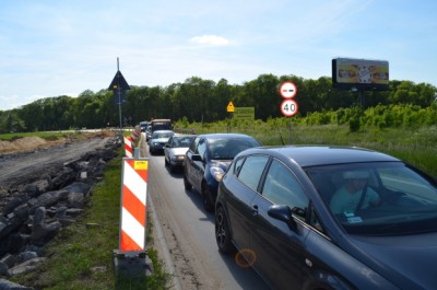 DK35: Kierowcy łamią zakaz, policja rozdaje mandaty! (Foto) - 1