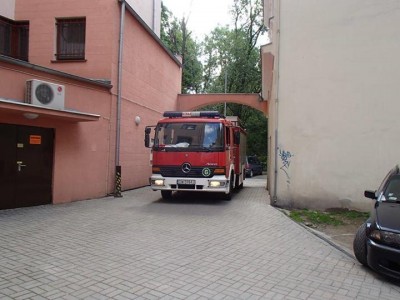 Dramatyczna akcja w szkole plastycznej - 2