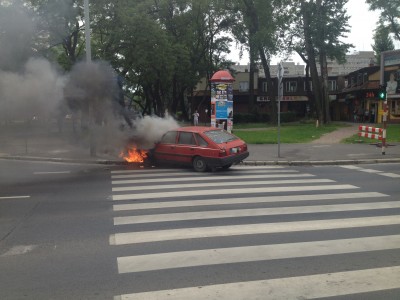 Dwa zastępy straży i polonez w ogniu - 0