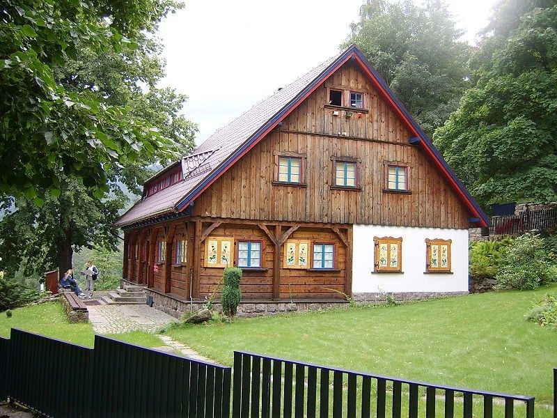 Karpacz najszybciej rozwijającą się gminą turystyczną w Polsce - Muzeum Sportu i Turystyki w Karpaczu; fot. Cruizer (Wikimedia Commons)