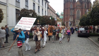 Wrocławska pielgrzymka już w drodze (ZDJĘCIA) - 9