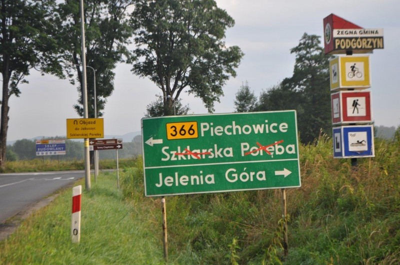 Drogowy absurd. Zamiast kilkuset metrów każą im nadrabiać 40 km - Fot. Piotr Słowiński (Radio Wrocław)