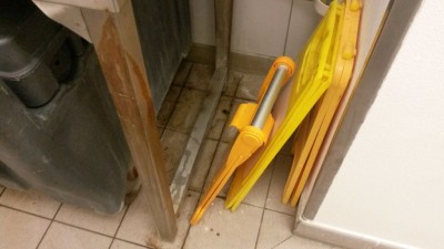 "Bakterie śmigają w najlepsze" - mówią pracownicy aquaparku - 1