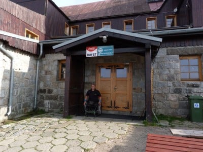 Na wózku wjechał na Halę Szrenicką (ZDJĘCIA) - 4