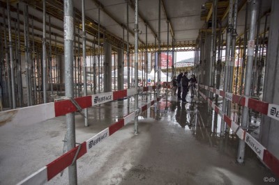Ovo wyrasta spod ziemi. Wylano już tysiące ton betonu - 8