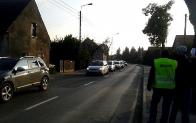 Protest w Świniarach. Żądają fotoradaru albo świateł - 0