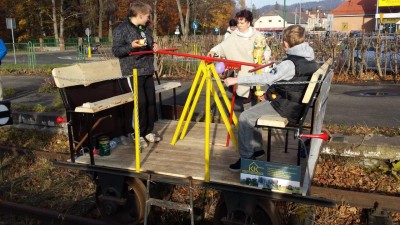 Kowary: Odsłonili zabytkowy dźwig i uruchomili drezynę (FOTO) - 4