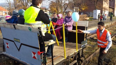 Kowary: Odsłonili zabytkowy dźwig i uruchomili drezynę (FOTO) - 10