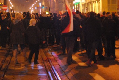 Święto Niepodległości: Tysiące ludzi i osiem os&oacute;b zatrzymanych