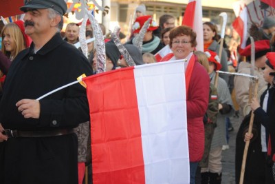Święto Niepodległości: Tysiące ludzi i osiem osób zatrzymanych - 5