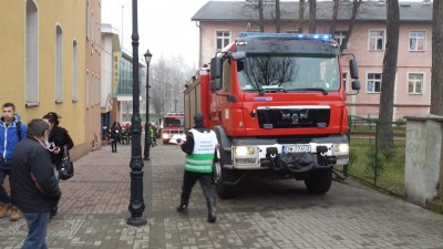 Gaz pieprzowy i ewakuacja uczniów w Kamiennej Górze - 2