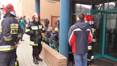 Gaz pieprzowy i ewakuacja uczniów w Kamiennej Górze - 3