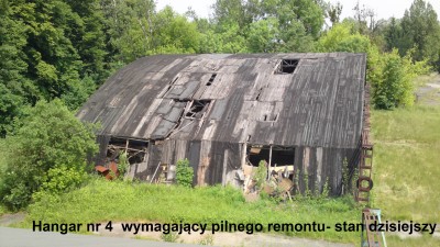 Zabytkowe hangary pod młotek, a pamiątki na bruk - 39