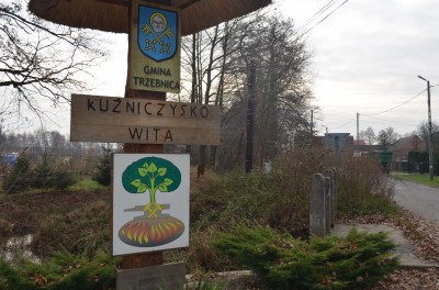 Burmistrz otworzył kawałek drogi. Ze wsi do lasu - 1