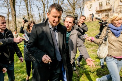 Recenzje Iana Pelczara: Ziarno prawdy ***** - 6