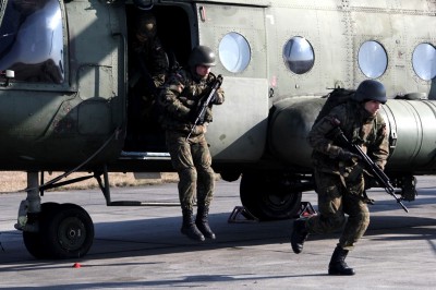 Wojskowy desant i strzelanie w locie (ZOBACZ ZDJĘCIA) - 2