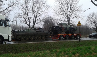 Wielkie korki na DK8: Ciężarówka wjechała w... (ZDJĘCIA) - 1