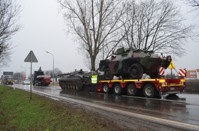 Wielkie korki na DK8: Ciężarówka wjechała w... (ZDJĘCIA) - 24