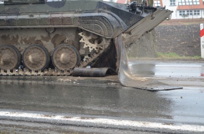 Wielkie korki na DK8: Ciężarówka wjechała w... (ZDJĘCIA) - 27