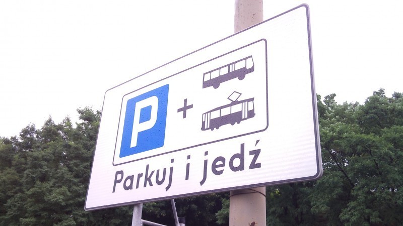 Parkuj i jedź...autobusem, czyli park&amp;ride na Psim Polu - fot. archiwum prw.pl