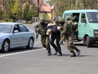 Pokazali, jak się walczy z terrorystami (ZDJĘCIA) - 2