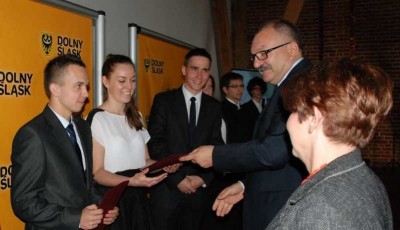 Uczniowie nagrodzeni za innowacyjne projekty badawcze