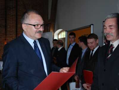 Uczniowie nagrodzeni za innowacyjne projekty badawcze - 7