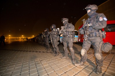 Antyterroryści na wrocławskim stadionie (ZDJĘCIA) - 0