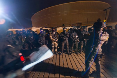 Antyterroryści na wrocławskim stadionie (ZDJĘCIA) - 13